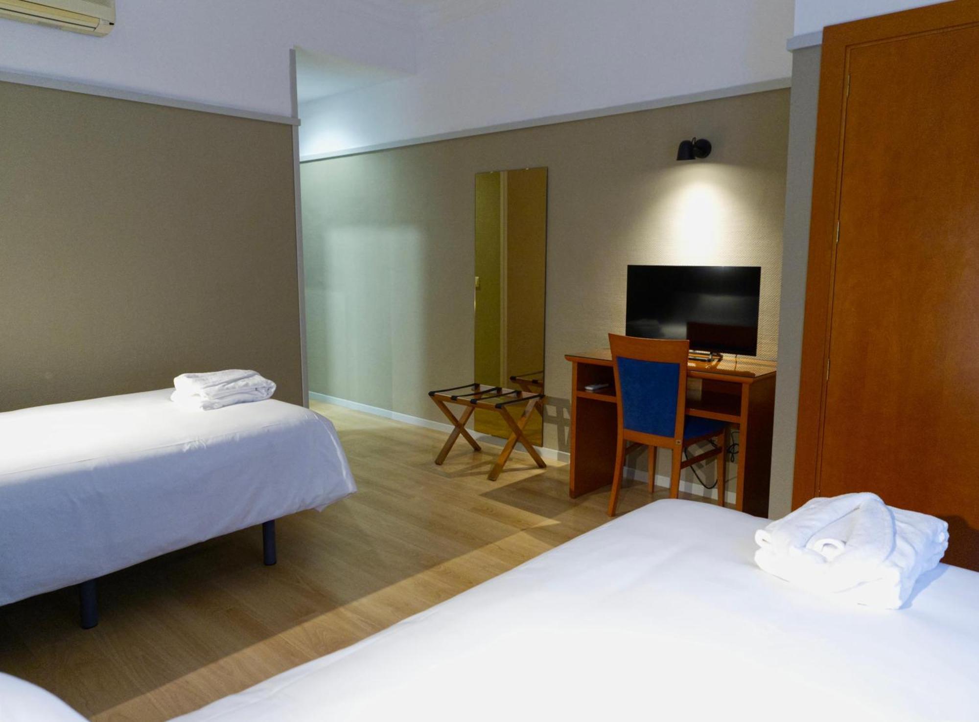 Hotel Ciudad Del Sol Écija Esterno foto