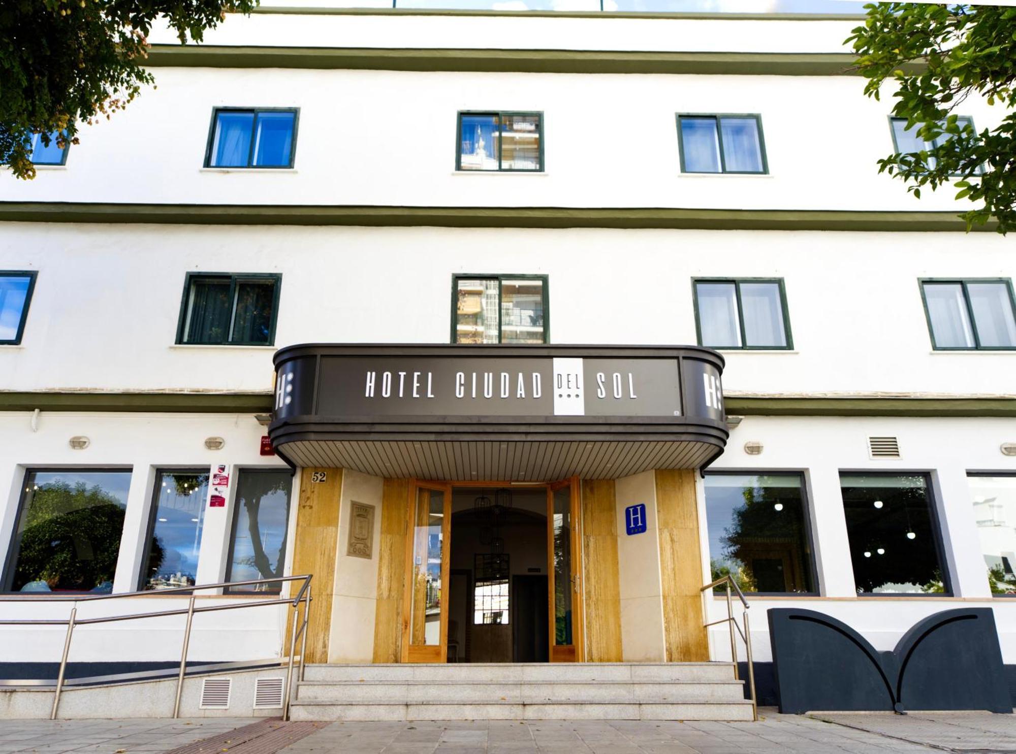 Hotel Ciudad Del Sol Écija Esterno foto